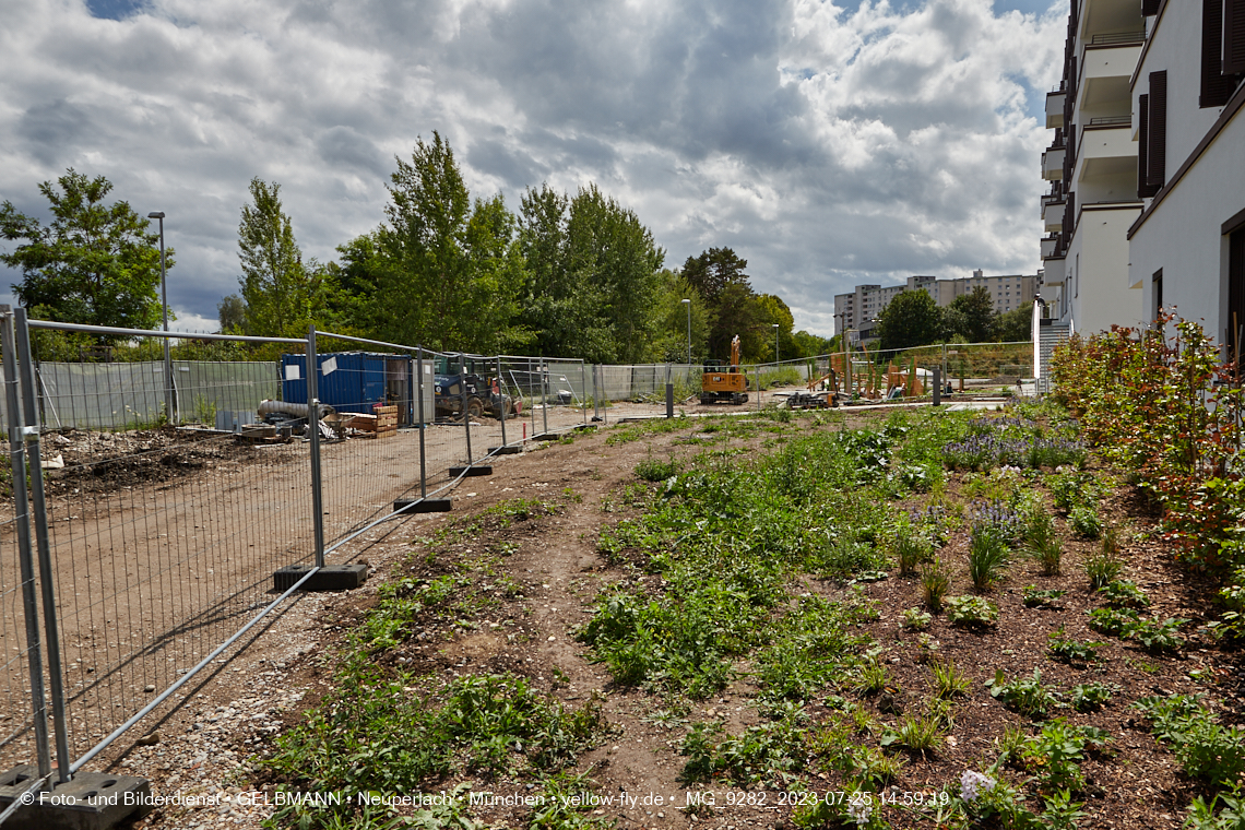 25.07.2023 - Rundgang im Alexisquartier in Neuperlach